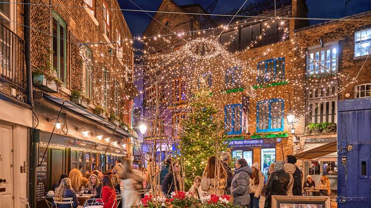 Seven Dials Christmas lights