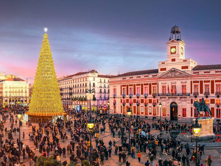 Sorpresa en la Puerta del Sol cada noche: arranca este viernes un calendario de adviento convertido en videomapping gigante