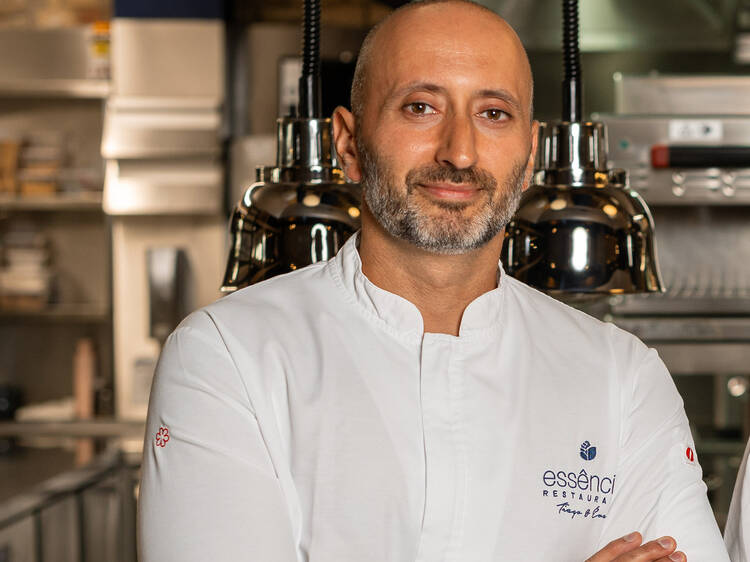 A konyhában: Tiago Sabarigo, a LIRA by Essência konyhafőnöke A konyhában: Tiago Sabarigo, a LIRA by Essência konyhafőnöke