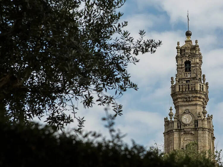 Videomapping, concertos e visitas nocturnas. O Natal chegou à Torre dos Clérigos com várias actividades Videomapping, concertos e visitas nocturnas. O Natal chegou à Torre dos Clérigos com várias actividades
