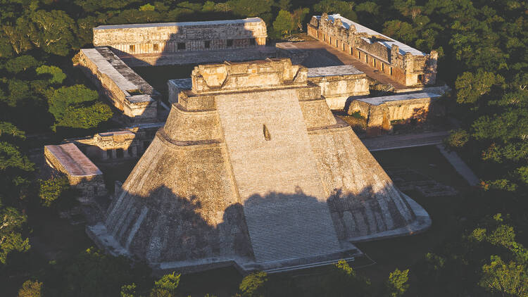 Conoce la Zona Arqueológica de Uxmal