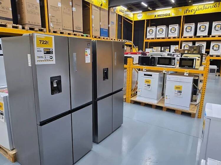 Así es el nuevo megaoutlet con lavadoras, televisores y frigoríficos al mejor precio: está a 20 minutos de Madrid e incluye instalación gratuita