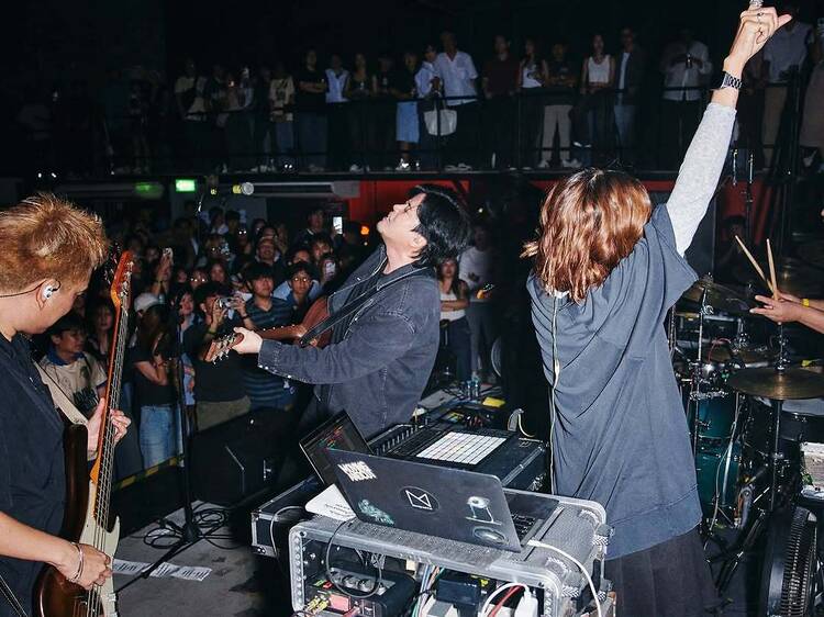 นับถอยหลังสู่ปีใหม่ ไปพร้อมเสียงดนตรีของ Moving and Cut Meeting Party นับถอยหลังสู่ปีใหม่ ไปพร้อมเสียงดนตรีของ Moving and Cut Meeting Party