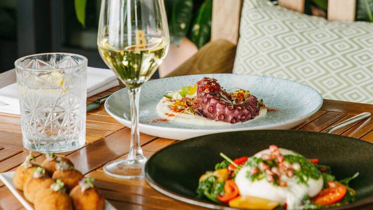 ME Terramar: Navidad con sol y mar en el bonito pueblo de Sitges