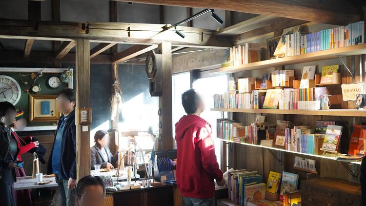 タイムトラベル専門書店utouto