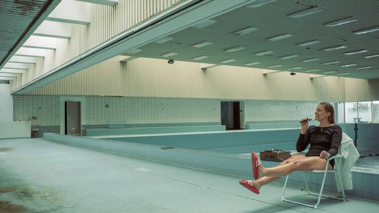 PETER ASUI TALOSSA – delfiini pisteestä pisteeseen PETER ASUI TALOSSA – delfiini pisteestä pisteeseen