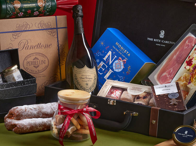 The Ritz-Carlton Hong Kong The Ritz-Carlton Hong Kong