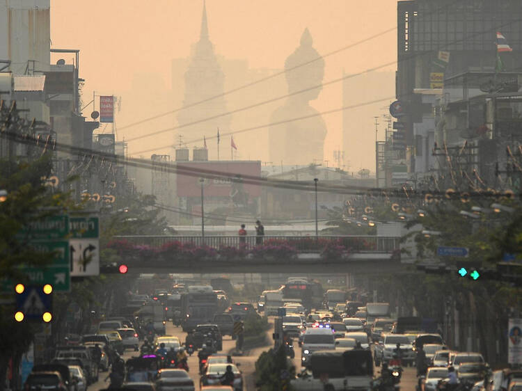 ฝุ่นถล่มกรุงเทพฯ เช้านี้ PM2.5 เข้าสู่โซนสีส้มครอบคลุม 69 จุดทั่วเมือง เริ่มกระทบต่อสุขภาพแล้ว