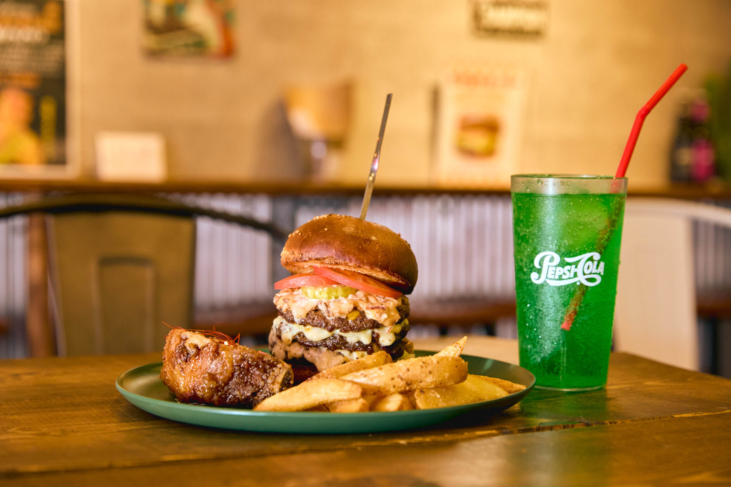 油彩『Burger Set』 SABURO 36 BURGER