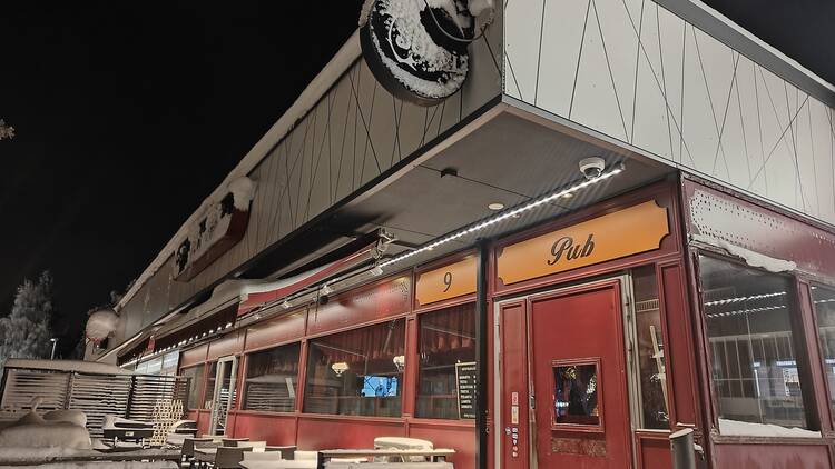 Party at the Shadow Independence Day at Pub Sarvi