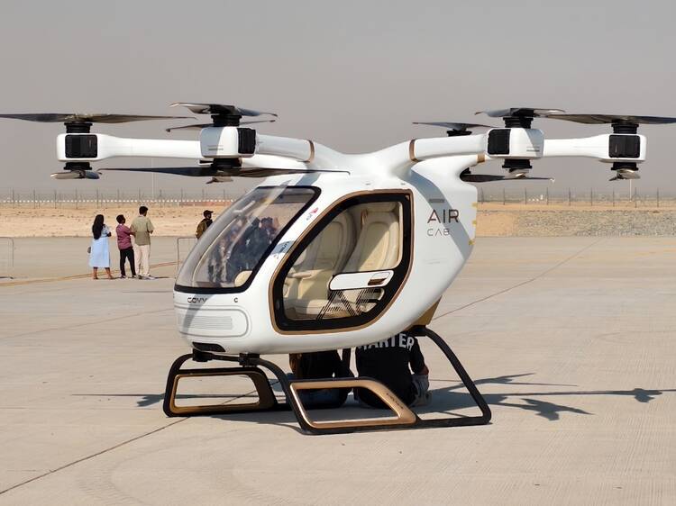 Zoom around in an air taxi Zoom around in an air taxi