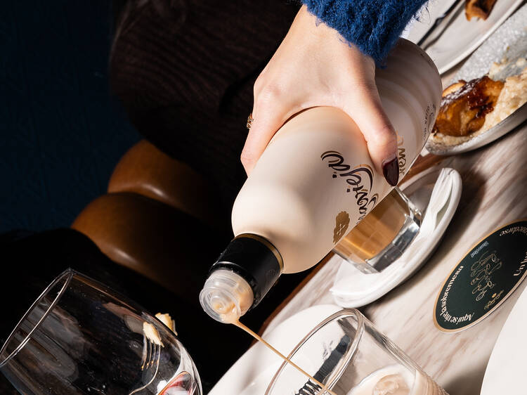 Cómo se vive la sobremesa en los restaurantes de Madrid donde más se practica