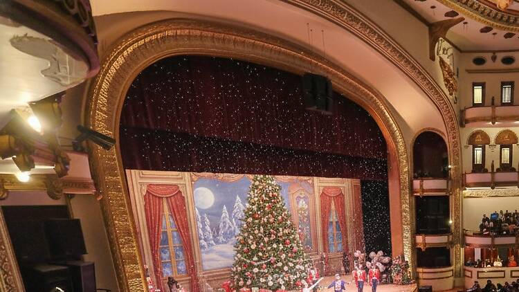 El cascanueces 2025 por solo $137 El cascanueces 2025 por solo $137