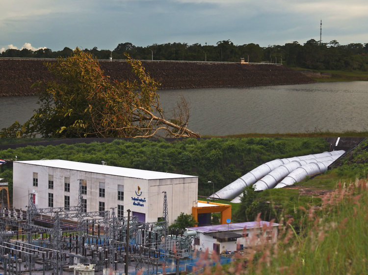 Catch Paradise of the Blind's spark meeting new commission shaped by Gridthiya Gaweewong Catch Paradise of the Blind's spark meeting new commission shaped by Gridthiya Gaweewong