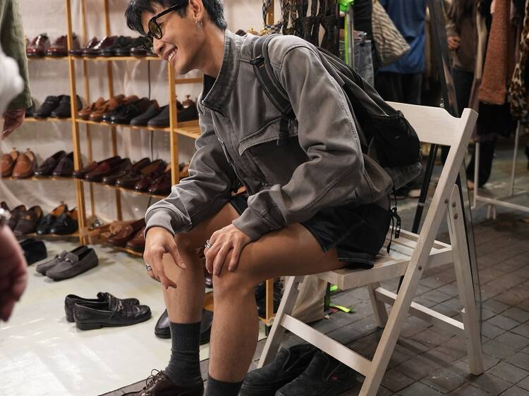 Browse 50 vendors bringing vintage finds to Song Wat's most relaxed riverside spot Browse 50 vendors bringing vintage finds to Song Wat's most relaxed riverside spot