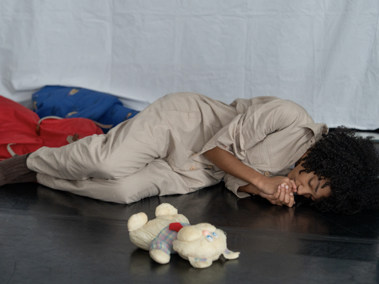 Esta peça quer falar sobre isto (e isto é tudo o que podemos perder) Esta peça quer falar sobre isto (e isto é tudo o que podemos perder)