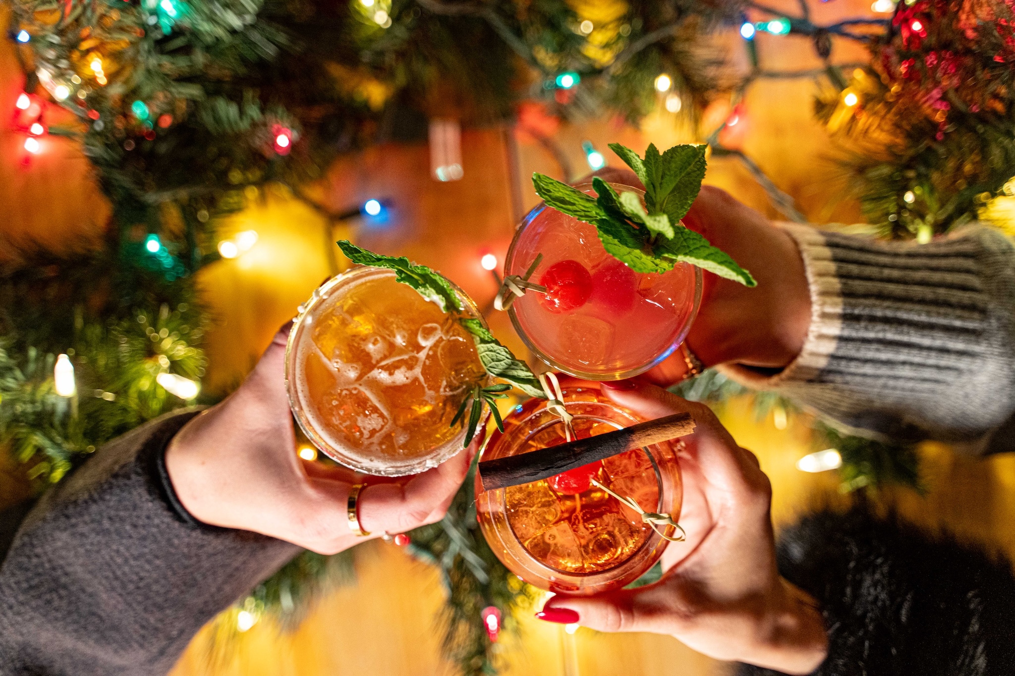Chicago's Newest Christmas Bar is Taking Over This West Loop ...