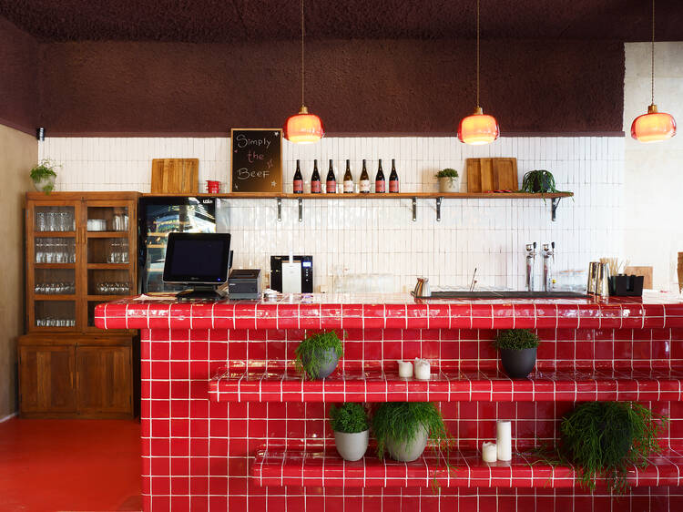 Blade. O novo restaurante de carne do Cais do Sodré é todo pipoca Blade. O novo restaurante de carne do Cais do Sodré é todo pipoca