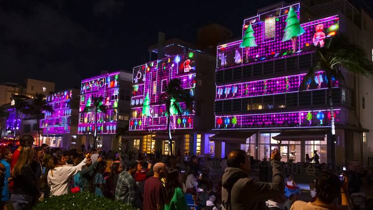 Get into the spirit at the Miami Beach Holiday Festival of Lights Get into the spirit at the Miami Beach Holiday Festival of Lights