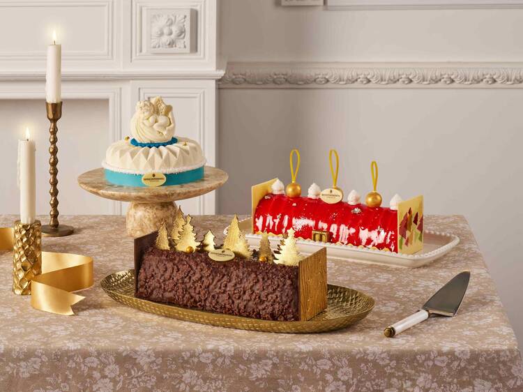 Trio of log cakes, Intercontinental Singapore Trio of log cakes, Intercontinental Singapore