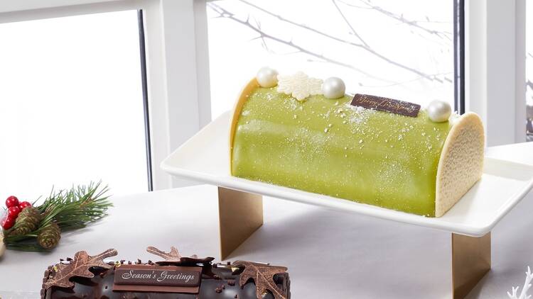 Mascarpone and Pandan Log Cake, The St. Regis Singpapore Mascarpone and Pandan Log Cake, The St. Regis Singpapore