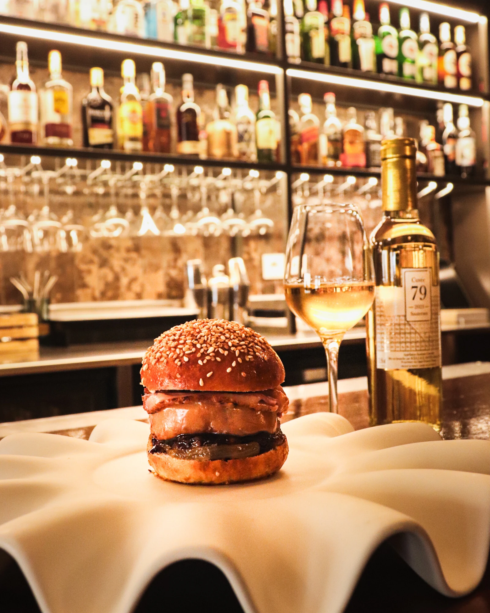 Hambur'gras (hmaburguesa de brioche, foie gras, y magret de pato)