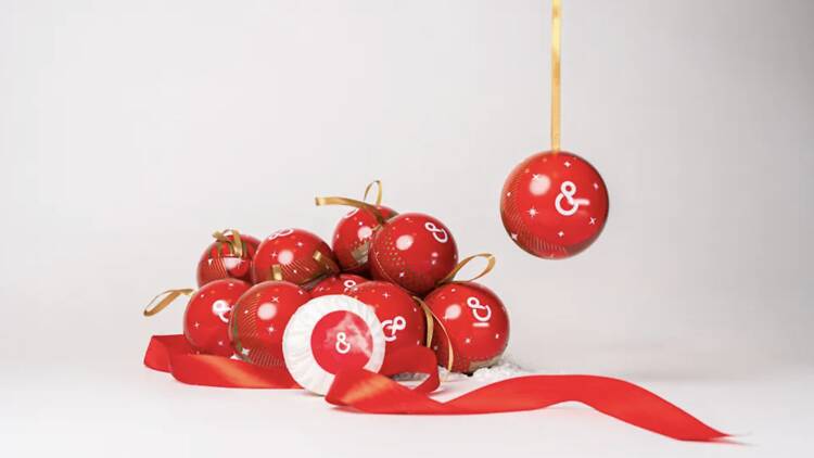 Perfumes & Companhia x Ajuda de Berço, Semear e Novo Futuro