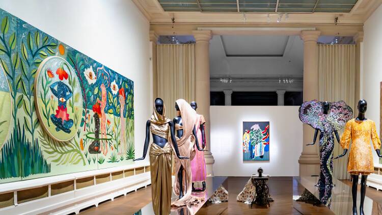 Christian Louboutin met en scène une magnifique expo sur les liens entre les arts textiles français et indiens Christian Louboutin met en scène une magnifique expo sur les liens entre les arts textiles français et indiens