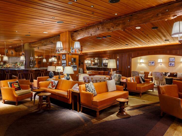 Le Chalet at L’Avenue at Saks Le Chalet at L’Avenue at Saks