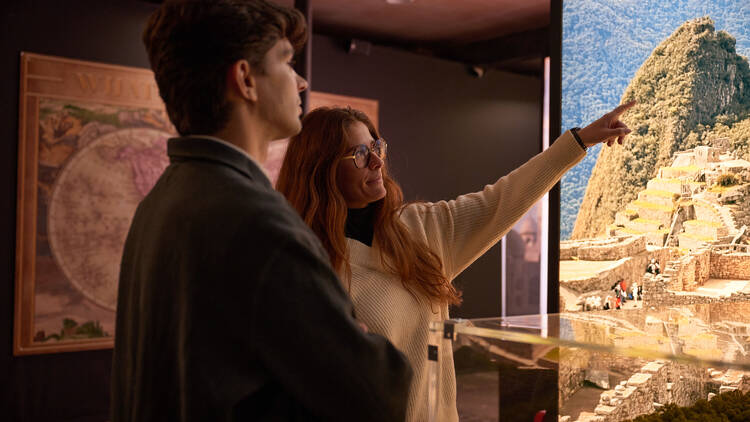 See 14 wonders of the world at 7 Wonders of the World: An Immersive Experience