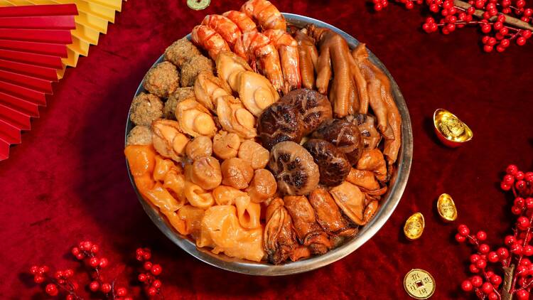 盆菜推介2026|歷山酒店六頭鮑魚 盆菜推介2026|歷山酒店六頭鮑魚