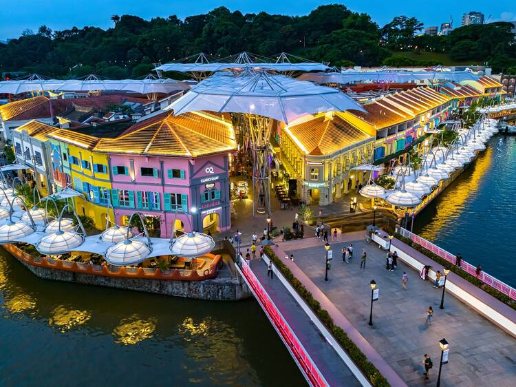 Clarke Quay launches free shuttle buses with pick-ups till as late as 4am on Fridays and Saturdays