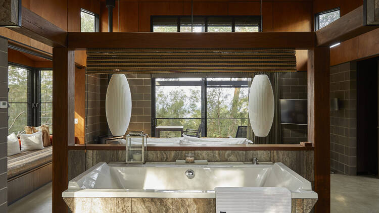 Spicers Sangoma Retreat Bathtub in hotel room