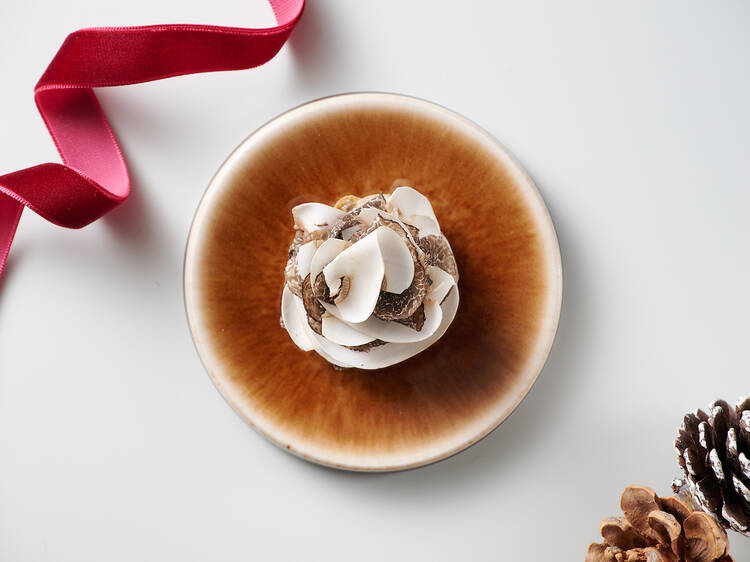 【聖誕大餐2025】聖誕除夕餐廳推介：中環聖誕餐、酒店聖誕餐、浪漫海景打卡