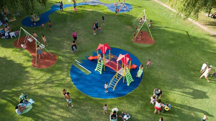 Sumergirse en Parque Norte: día de piletas para toda la familia