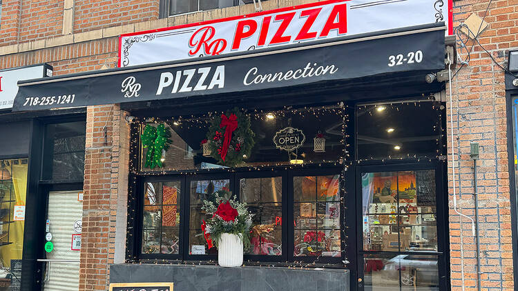 6 6 (R&R Pizza Collection)