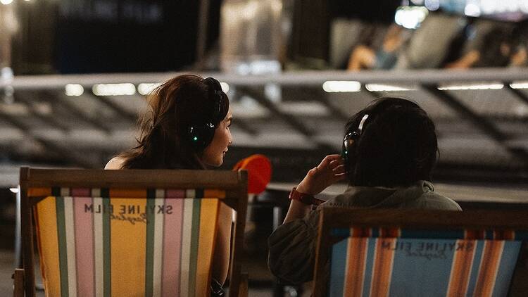 ดูหนังโรแมนติกฟีลกู้ดต้อนรับคริสต์มาสบนดาดฟ้าตึก River City Bangkok ดูหนังโรแมนติกฟีลกู้ดต้อนรับคริสต์มาสบนดาดฟ้าตึก River City Bangkok