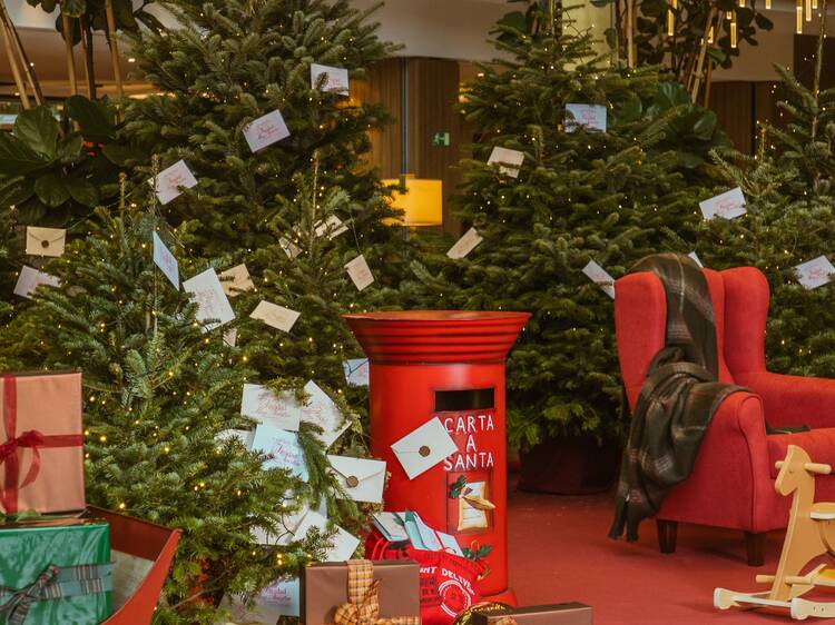 Torre Melina celebra el Nadal amb una pista de patinatge exterior i moltes sorpreses Torre Melina celebra el Nadal amb una pista de patinatge exterior i moltes sorpreses