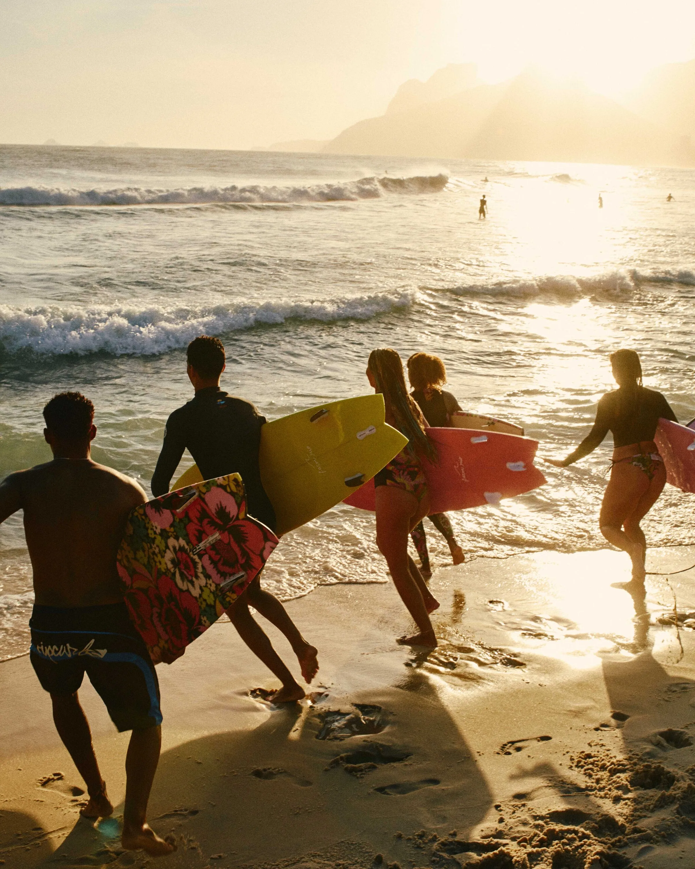 FARM Etc e Rip Curl assinam uma collab global 