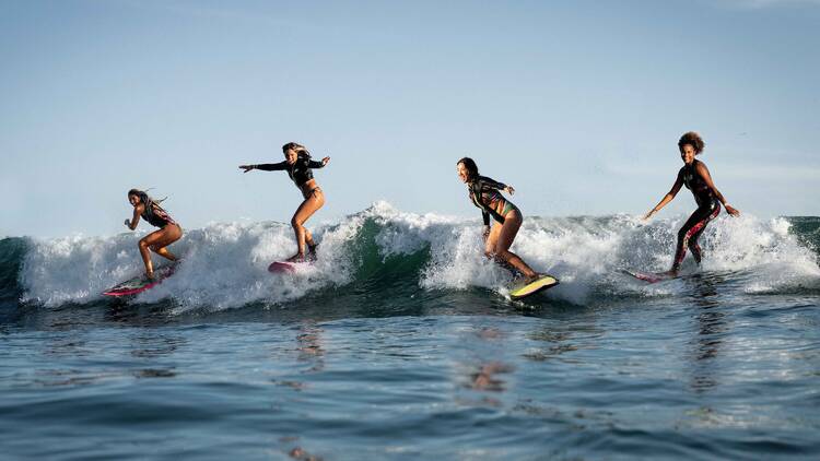 FARM Etc e Rip Curl assinam uma collab global FARM Etc e Rip Curl assinam uma collab global