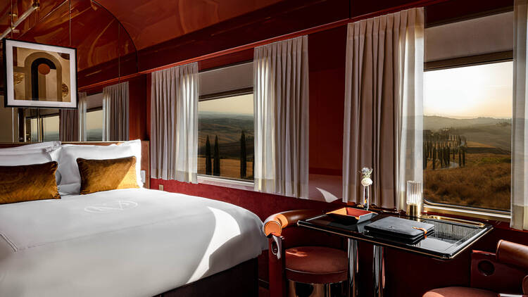 La Dolce Vita Orient Express, Italy