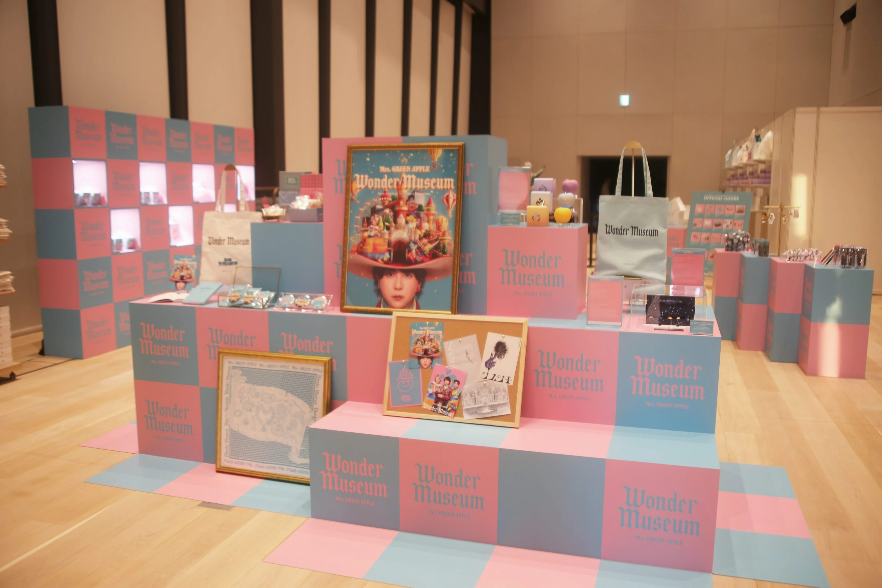 Mrs. GREEN APPLE MGA MAGICAL 10 YEARS EXHIBITION「Wonder Museum」