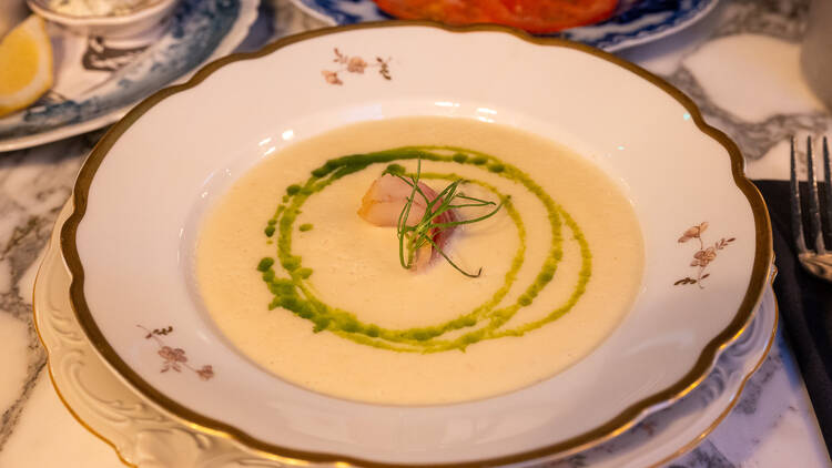 Skotlantilainen kalakeitto The Tart ravintolassa Helsingissä Skotlantilainen kalakeitto The Tart ravintolassa Helsingissä