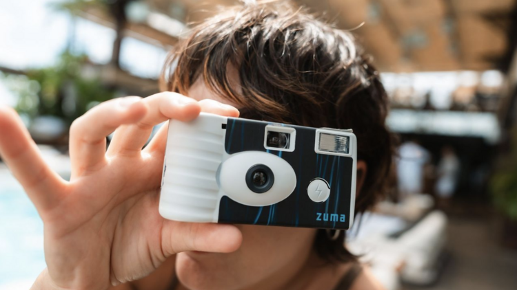 Zuma Phuket brings a Japanese twist to Yona Beach’s floating bar Zuma Phuket brings a Japanese twist to Yona Beach’s floating bar