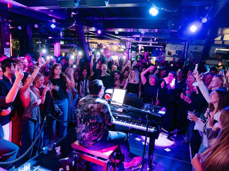 An affordable harbourside party at Bungalow 8 An affordable harbourside party at Bungalow 8