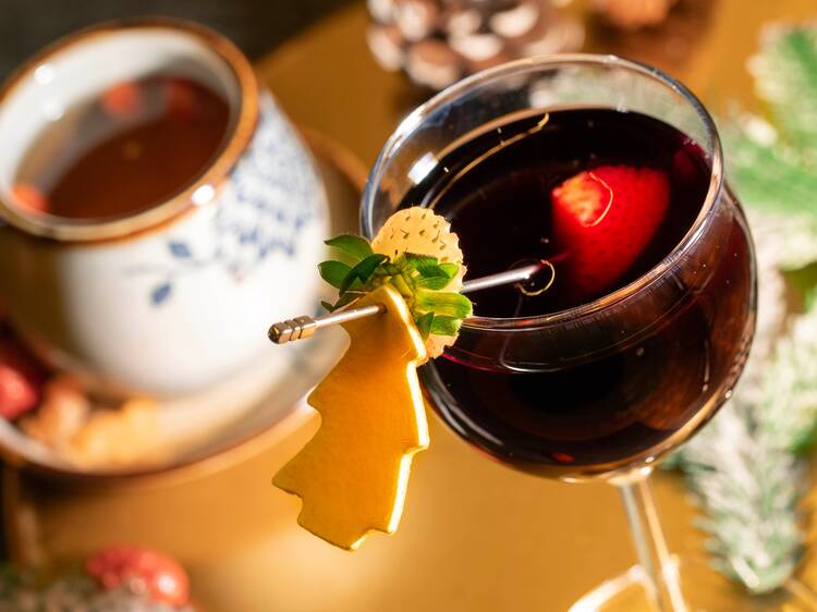 Uncle Ming’s Whisky Bar at Aki Hotel Hong Kong