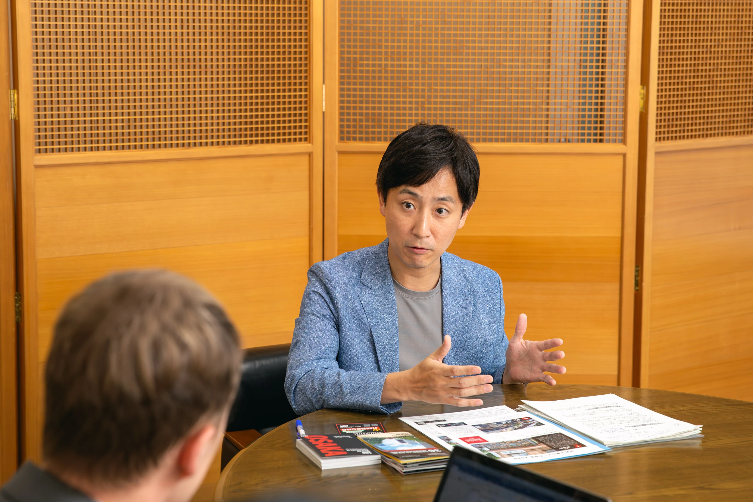 樋口高顕 千代田区長