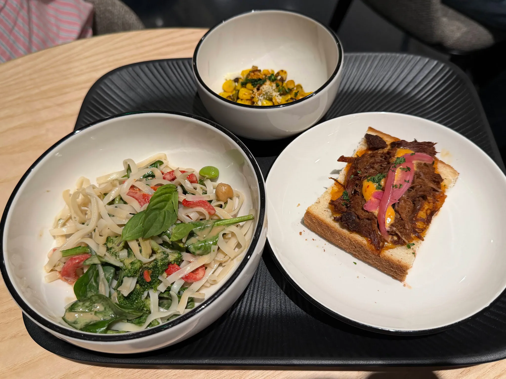 Chase Sapphire Lounge by the Club at Harry Reid International Ai