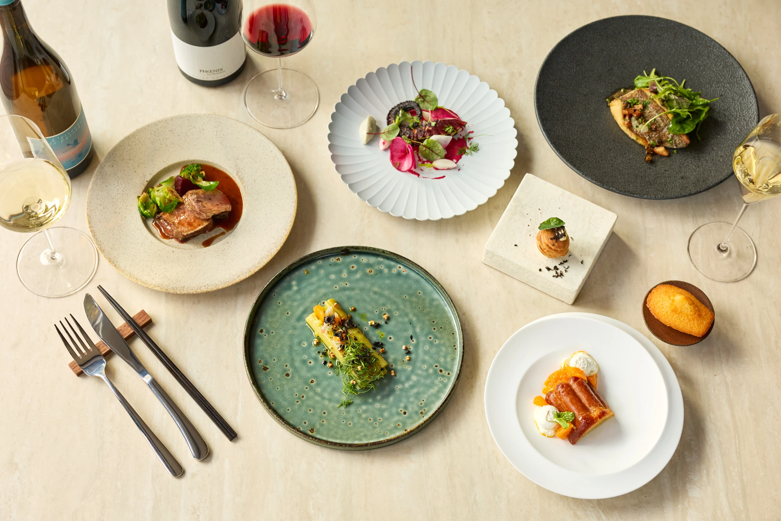 AP&Eacute;RO AOYAMA Winebar & Table