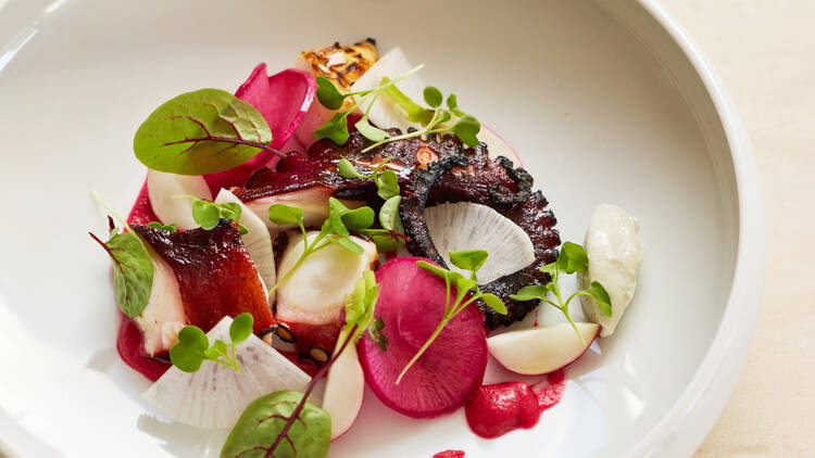 APÉRO AOYAMA Winebar & Table